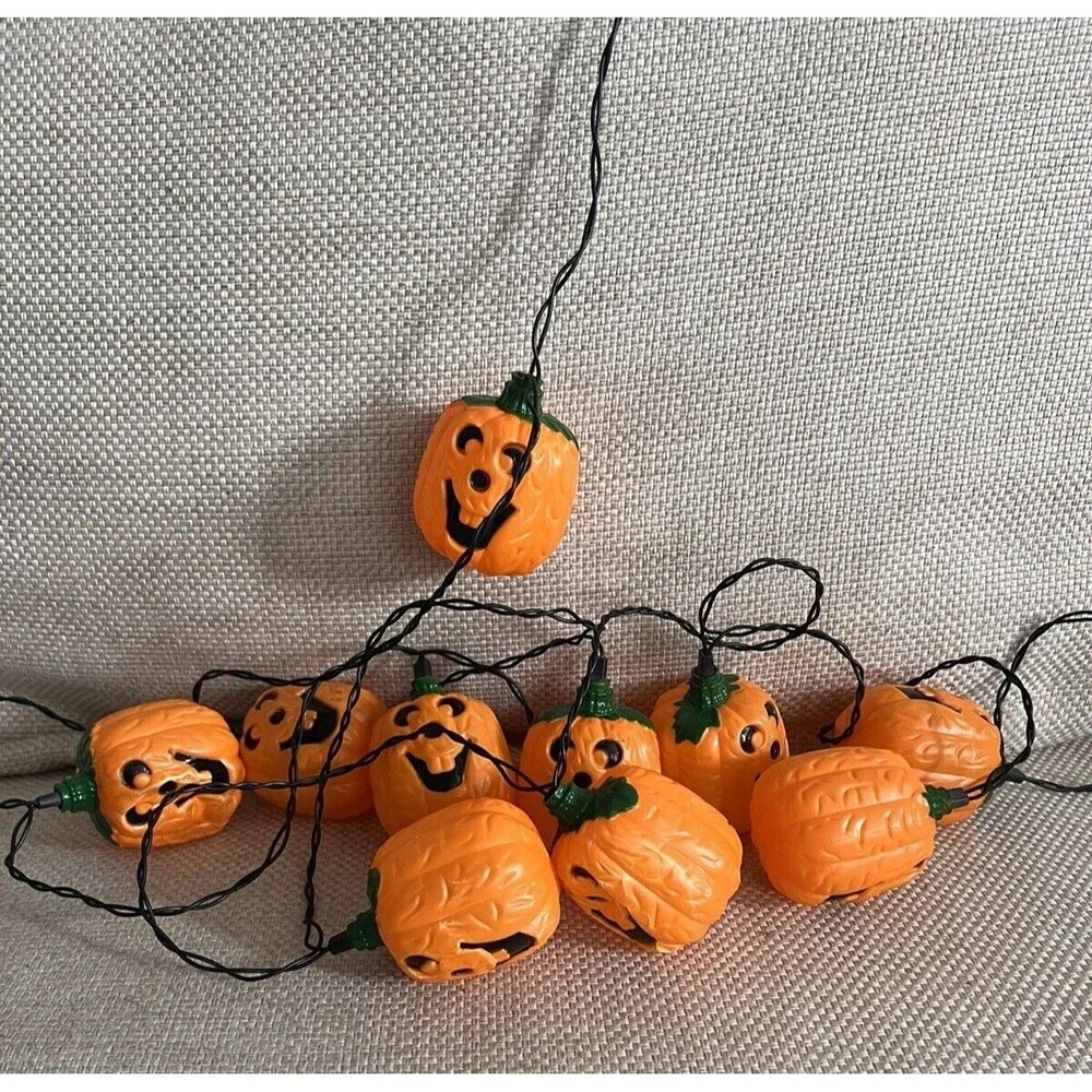 Vintage 10 Light Pumpkin Jack-O-Lantern Halloween String Strand Tested Blow Mold